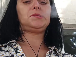 viki33viki Impressive woman