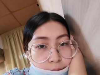 Yaeclipseee Blonde babe