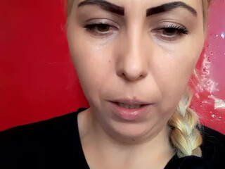 your fantasy22 cute chick posing in lingerie