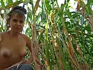 yyuulliiaaa sweet babe took off her panties