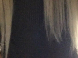 show -blueberry1- showing off her body