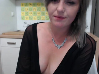 9MP69 Openwork blond