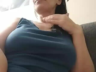 Amelie7 mature confused jerks off shaggy pussy