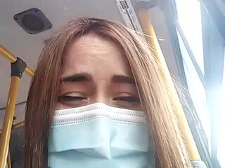 areviklusine1 teen slut fingers her crevices