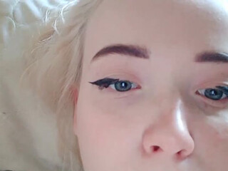 Ariel006 full skin pulls the cap with a phallus