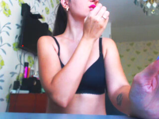 AwesomeGirlll sexy slut caresses sex lips