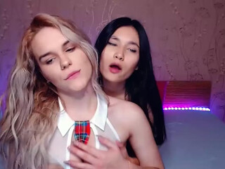 DallaJorge babe masturbates with phallus