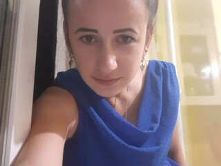 FlyFlower lush ass shows its shape