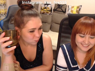 Fox-Lisa cute girls masturbate pussy