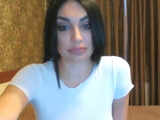 GAITANA hot babe fucks shaved holes