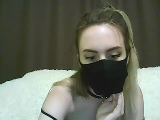 IceFire77713 Busty whore