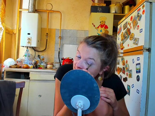 karolina1908 busty mare caresses pussy