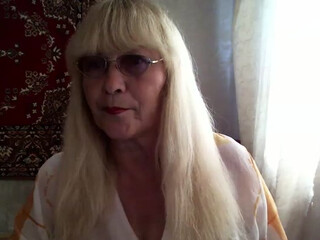 Kleopatra675 cute slut jerking shaved cunt