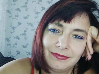 KoshkaKissES big need and big horse agret