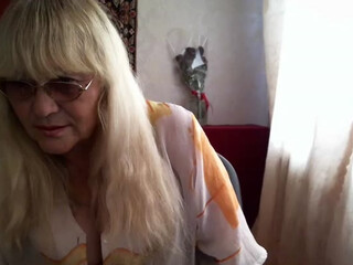 Kleopatra675 hot aunt fucks juicy anus