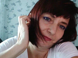 KoshkaKissES sexy blonde pulls pussy hand