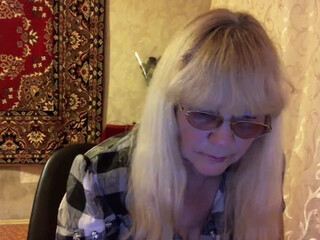 Kleopatra675 Dark-haired curva