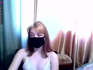 Kusaqo busty woman posing in panties