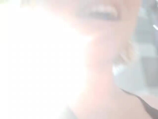 Kura- Olesya in a chair demonstrates a rich pussy masturbation