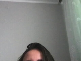 lalal12 sweet chick masturbates with sex toys