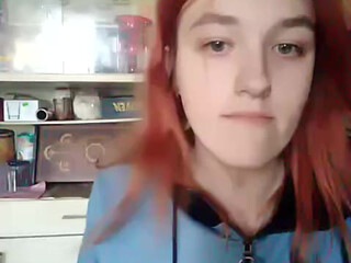 Leila Hoti slut in tattoo masturbating pussy in the shower