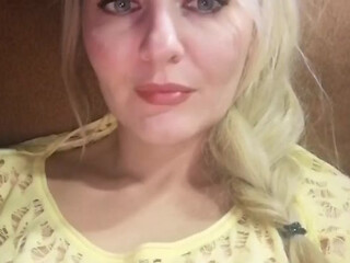 LeraZay busty small exposes her charms