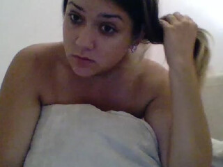 LediLola mature slut pulls pussy while lying in a chair