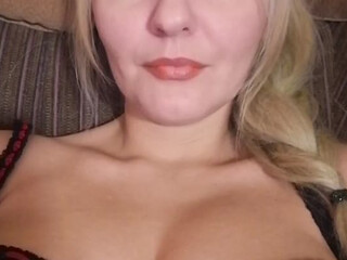 LeraZay lustful skin jerks off shaved cunt