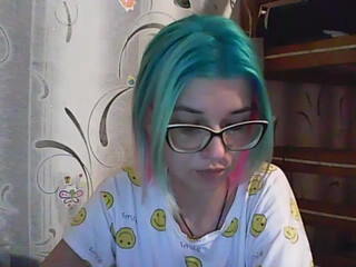 malvinella pretty mare fucked by sex machine