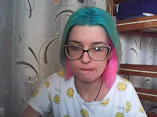 malvinella Fair-haired female