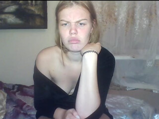 mariannaa mother masturbates on skype