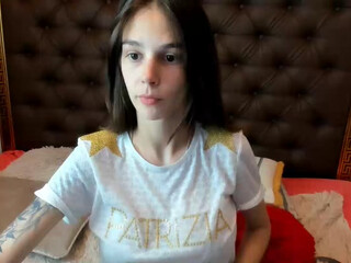 realhotfallingdevil sweet little thing wags elastic booty