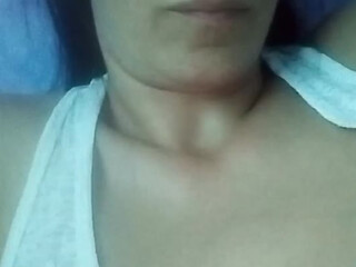 Stelita8612 sweet pussy pulls the cap