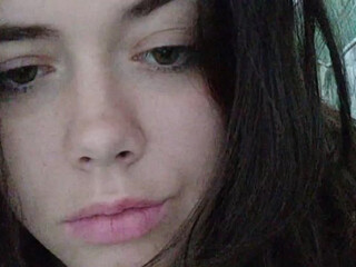 TaraRid amazing skin fucks the pussy