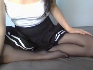 truskaweczka97 thin skin sucks rubber dick