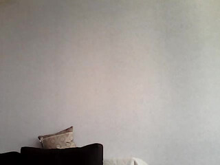 Tomuchofheave pulls pussy to orgasm