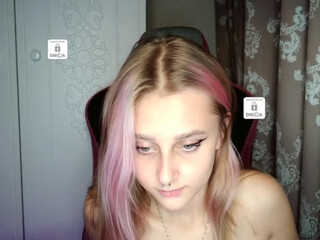 Unikaa domestic doll will set you free with light striptease