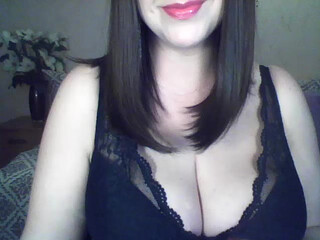 VikaBigSize sexy lady jerks off pussy with vibrator