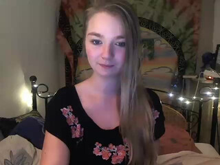 VictoriaSecretss Curly chick