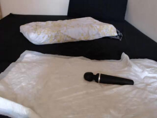 violetmary sweet ass and broken cap