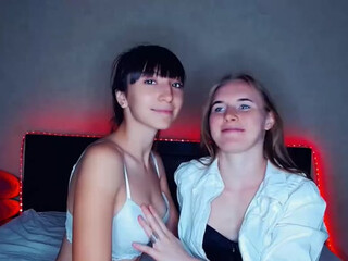 VienaDias stocking babe shows elastic tits