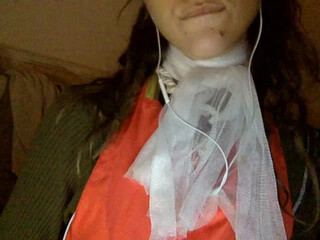 WOYSEX ardent hottie jerking off her dildo