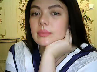 Yuliasamaya Chic lesbo