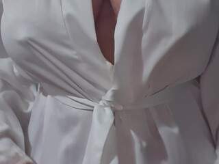 sexymatureaussielady manyvids onlyfans crazy babe shows beautiful breasts