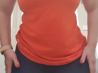 sexymatureaussielady manyvids onlyfans cute bitch masturbates with a vibrator