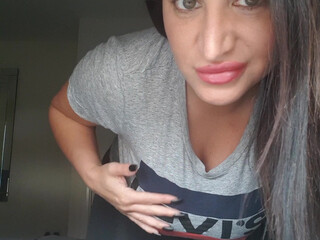 perv manyvids onlyfans burning leggy babe pulls clit