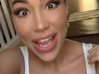 raineyjames manyvids onlyfans super chicula jerks off