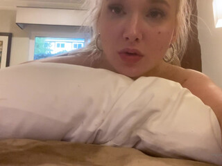 emilyright manyvids onlyfans cute brunette fucked cunt with phallus