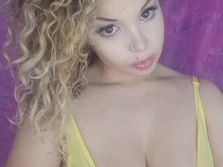 aruwba manyvids onlyfans cute slut fucks vaginal opening