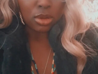 aryanastarr manyvids onlyfans glamor bitch fuck both slits